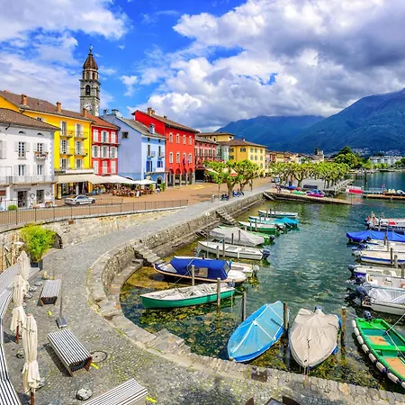 Appartement Locarno Area: Quiet Lake View Escape 1 - Happy Rentals