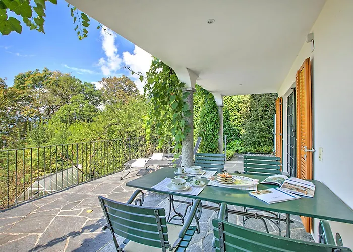 Honeymoon Retreat 2 *