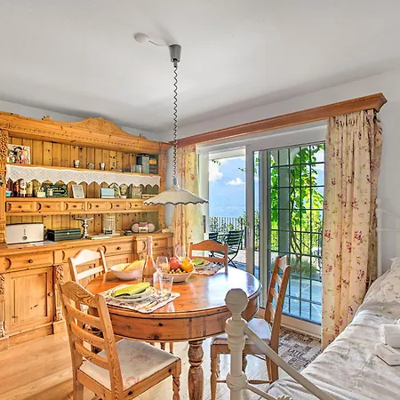 Locarno Area: Quiet Lake View Escape 1 - Happy Rentals Brione sopra Minusio